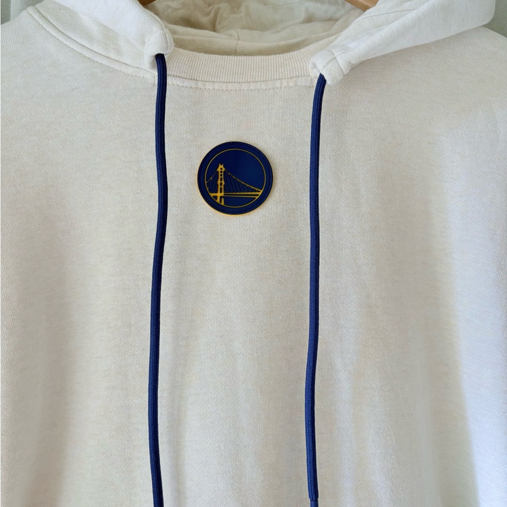NBA Warriors White Hoodie with Blue Accents - Picture 3 of 6
